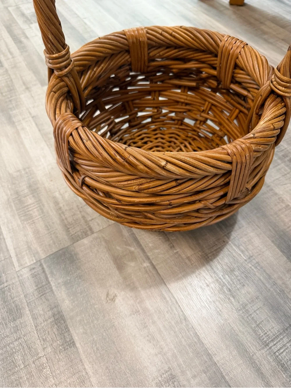 Handmade Wicker Basket with Handle Round Brown Rustic Farmhouse Decor 11”